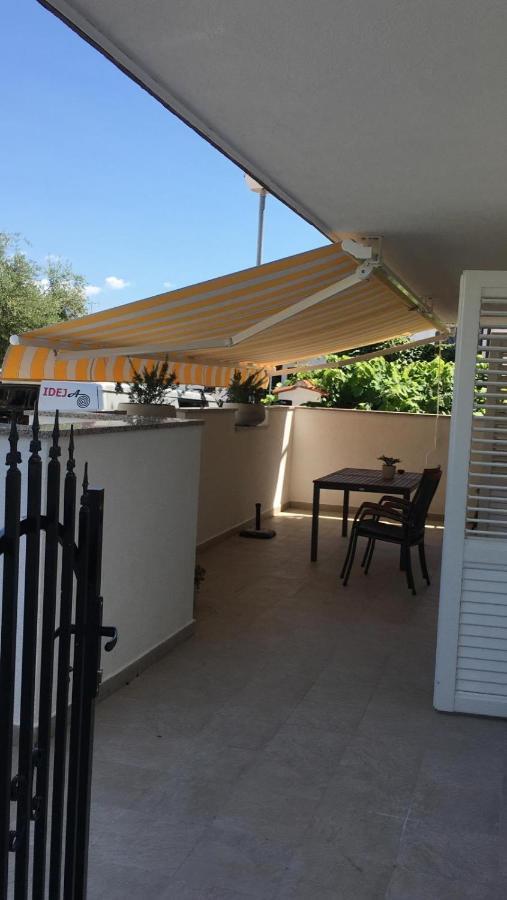 Apartment Lana Vrsar Luaran gambar